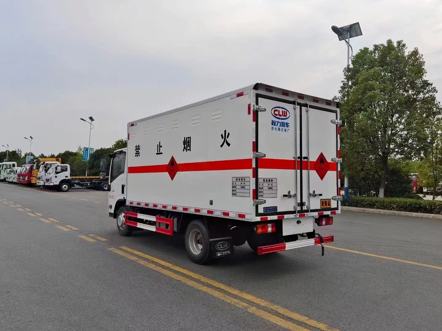 凯时优质运营商集团专用车系列五十铃爆破器材运输车